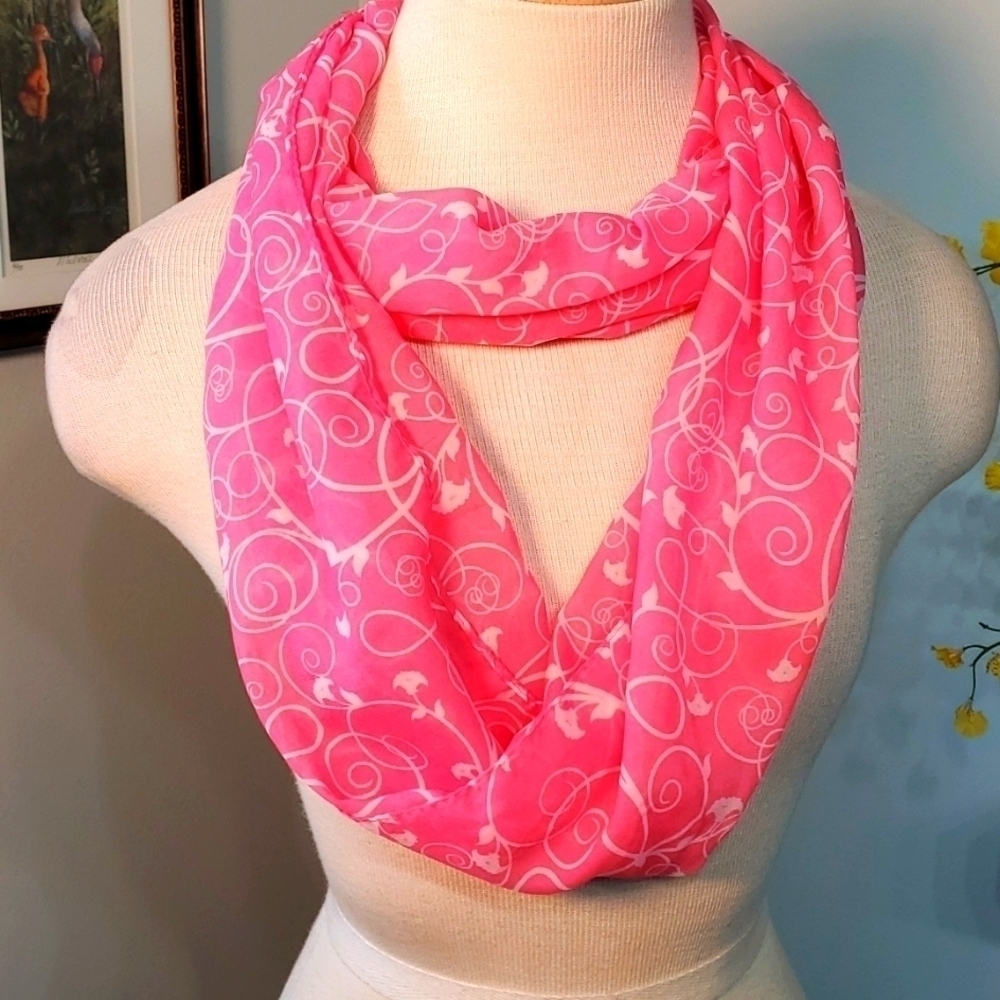 Infinity scarg, pink with white print. Chiffon‎ cotton. LAVELLO.